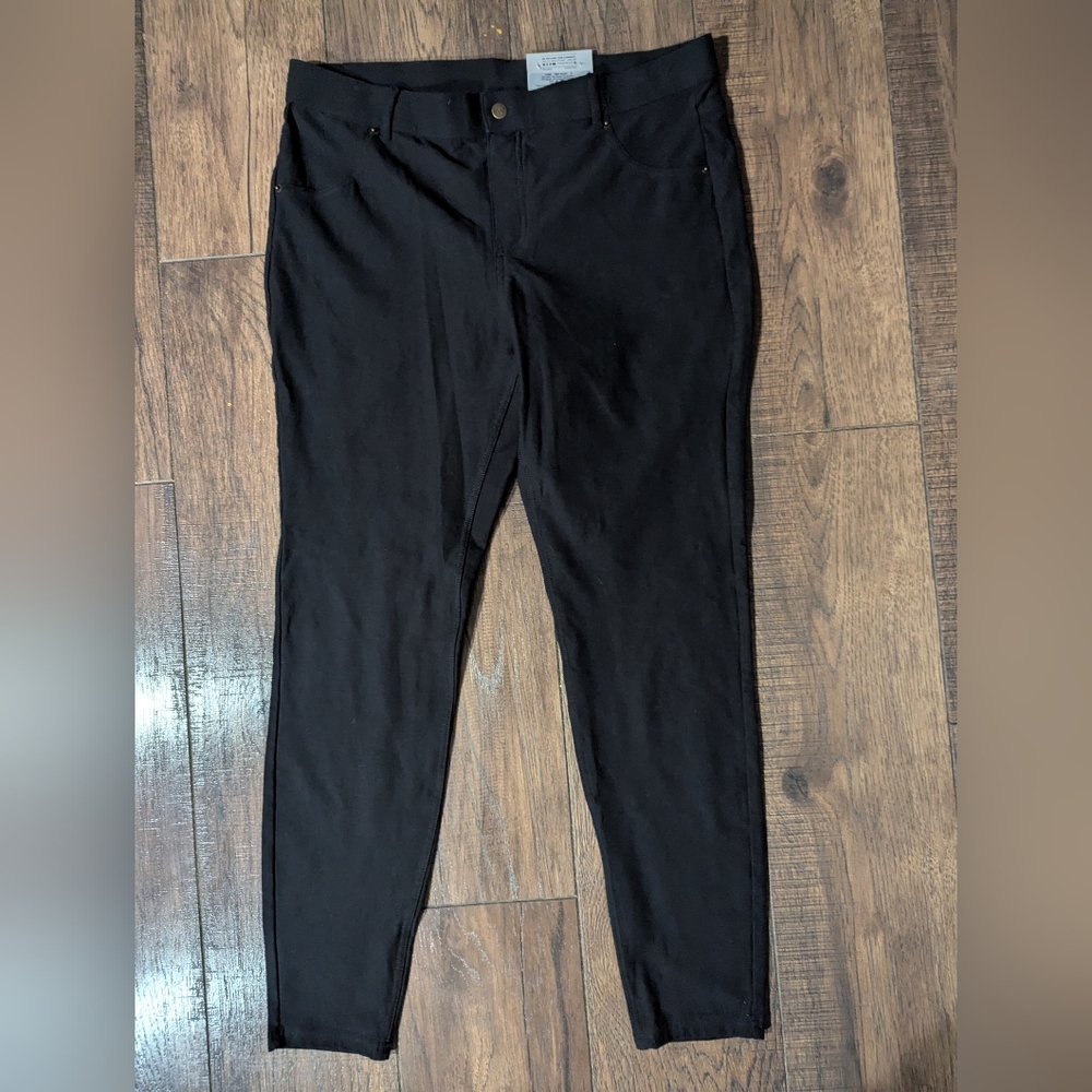 HUE Dark Midnight Black Womens Skinny Jeans Mid-Rise Stretch Comfort Size XL NWT